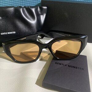 Gentle Monster Black Frame Sunglasses with Brown Lenses | New